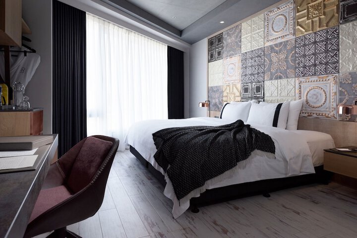 Room 48 of 89