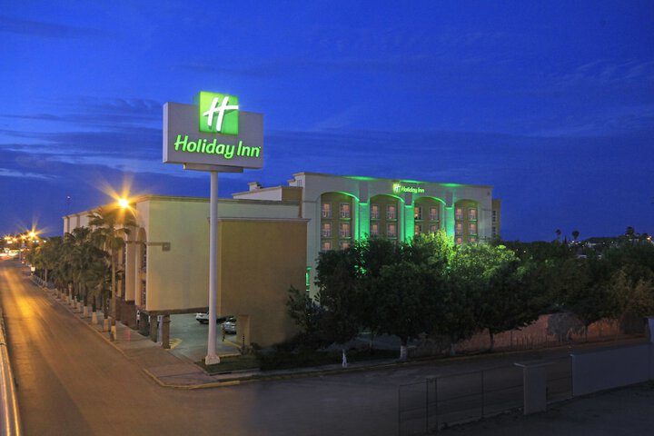 Hotel Exterior 41 of 46