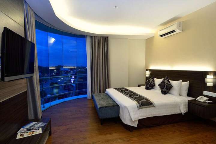 Room 19 of 41