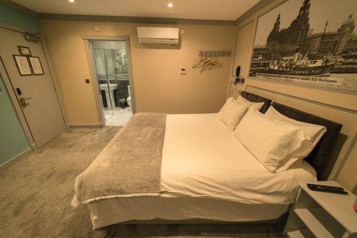 Room 18 of 54