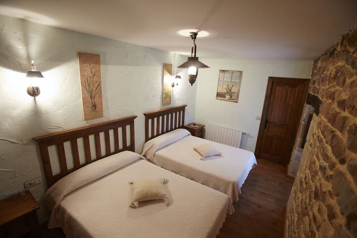 Room 4 of 67