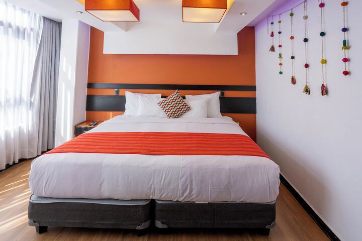 Room 9 of 36