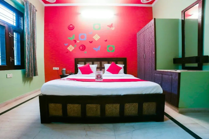 Room 2 of 13