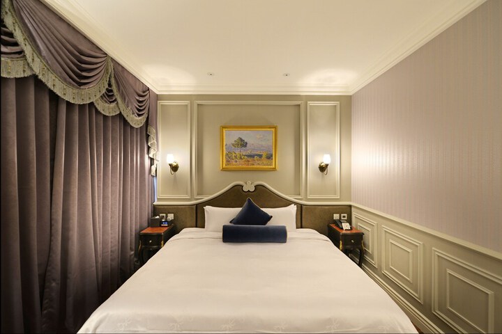 Room 12 of 95