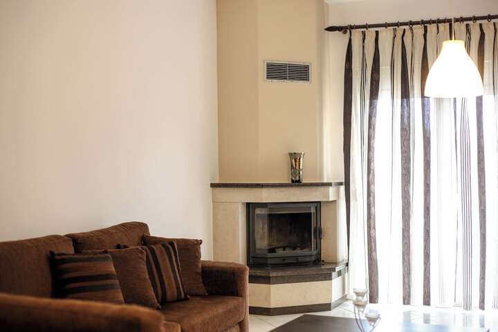 Room 16 of 22