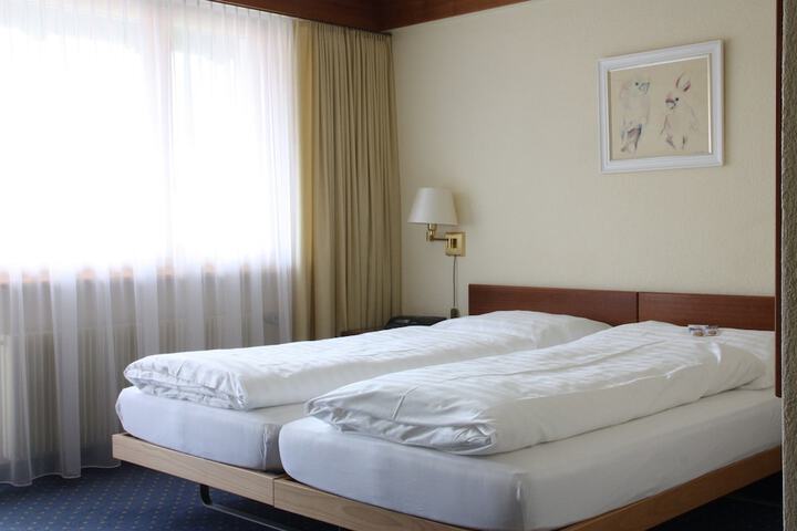 Room 6 of 23