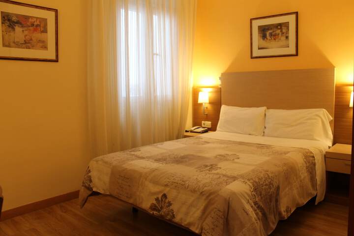 Room 17 of 43