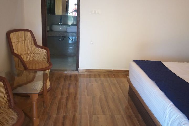 Room 5 of 52