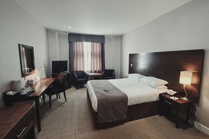 Room 5 of 31