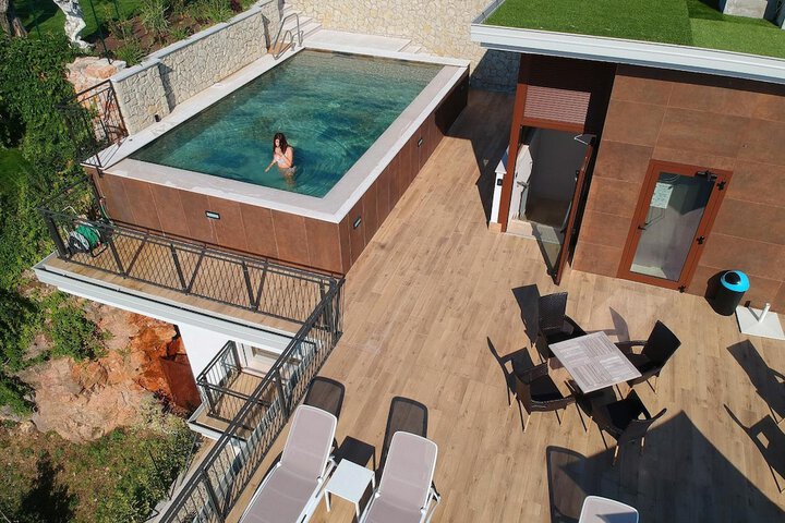 Pool 36 of 61
