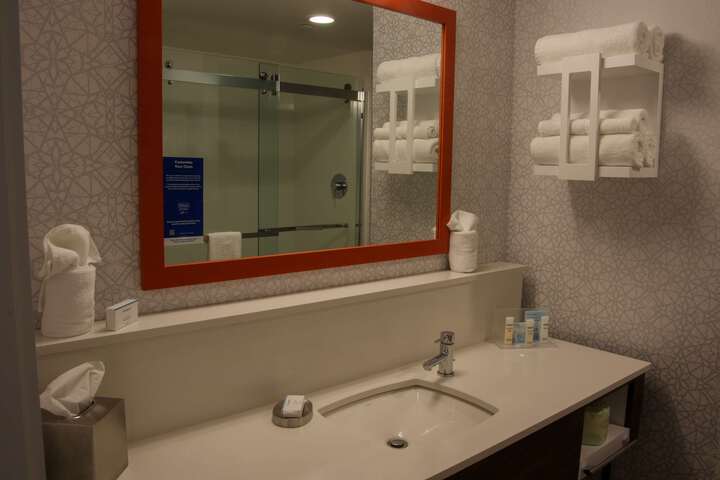 Room 163 of 204
