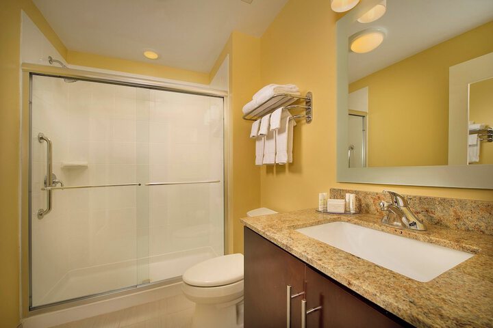 Room 14 of 28