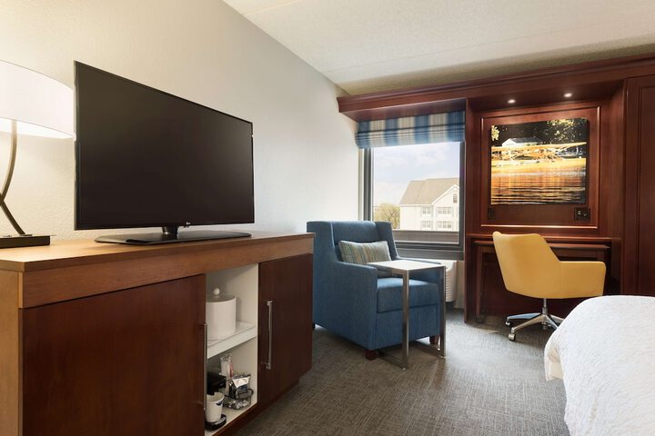 Room 8 of 30
