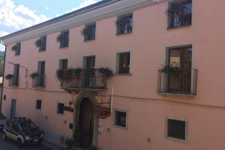 Hotel 44 of 48