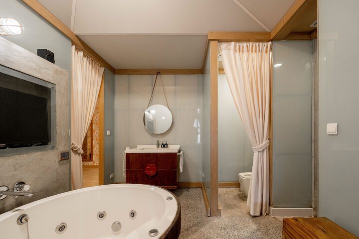 Bath Interior