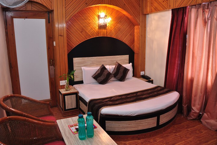 Room 7 of 42