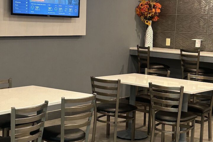 Breakfast area