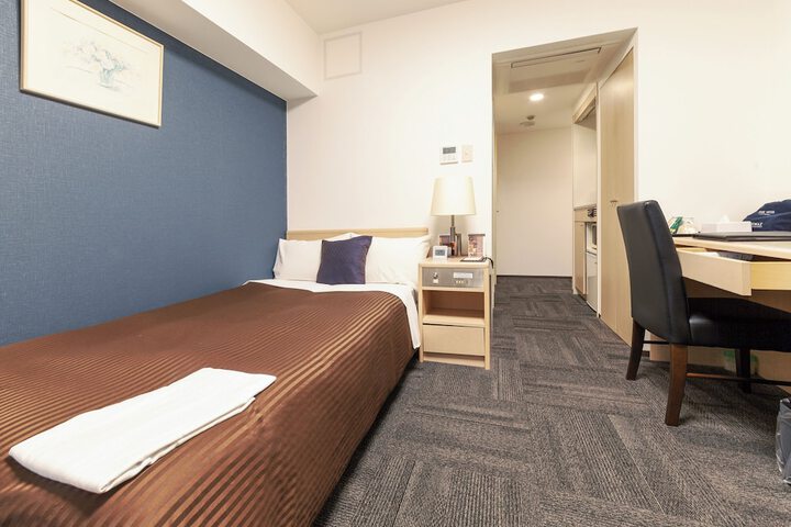 Room 18 of 29
