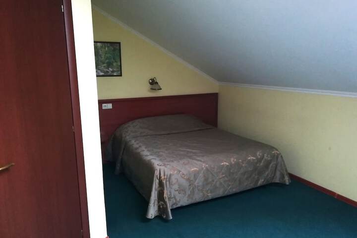 Room 24 of 51