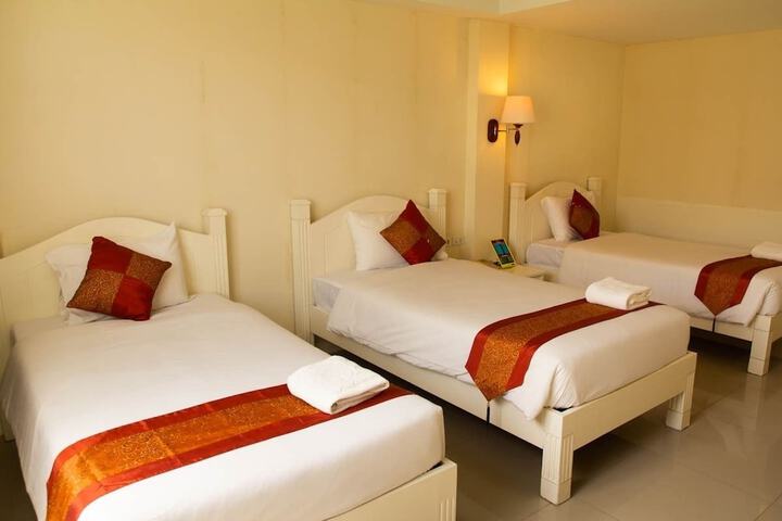 Room 16 of 31