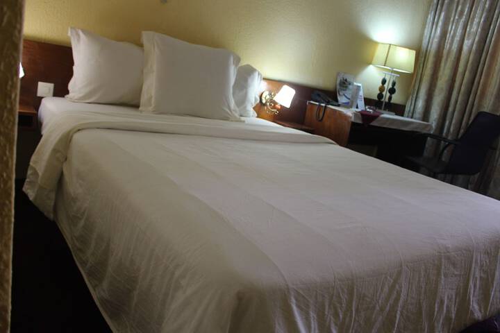 Room 12 of 35