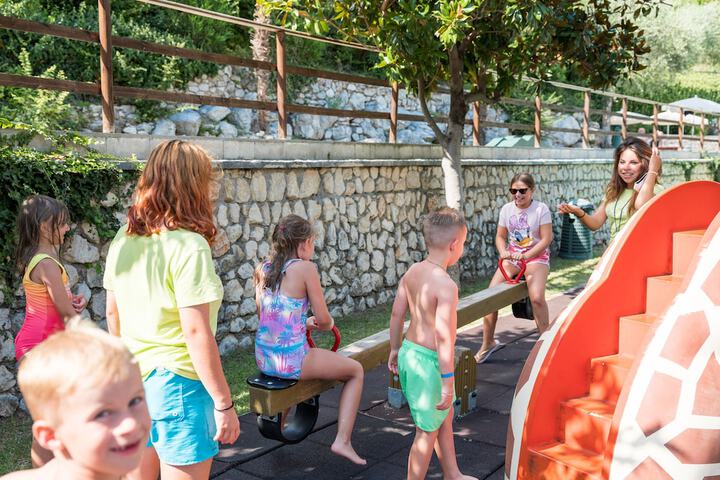 Childrens Activities 68 of 127