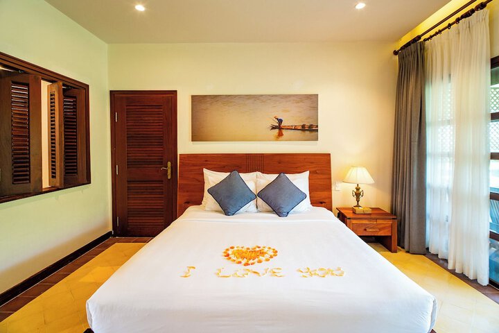 Room 18 of 252