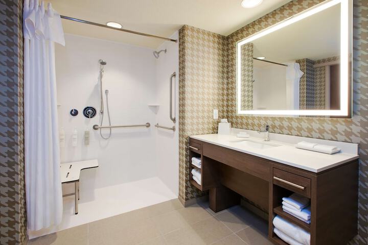 Bathroom shower