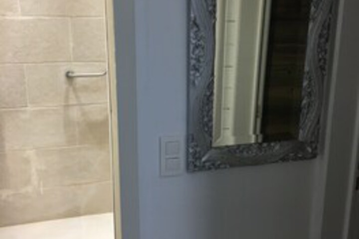 Room 10 of 40