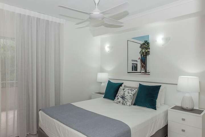 Room 14 of 151