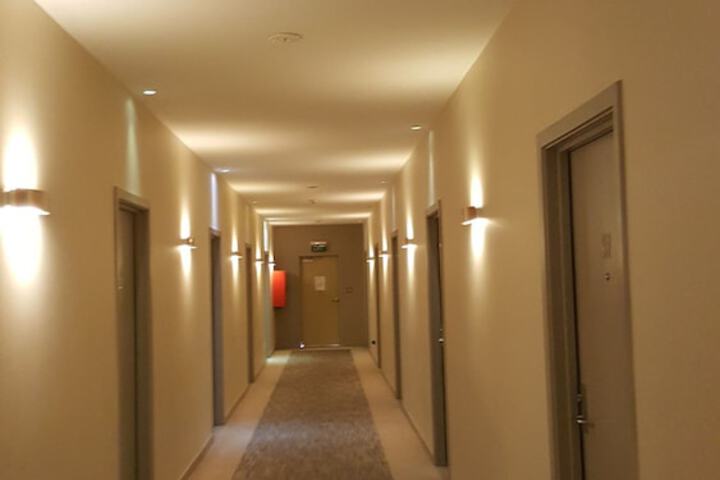 Ballroom/Hall 32 of 35