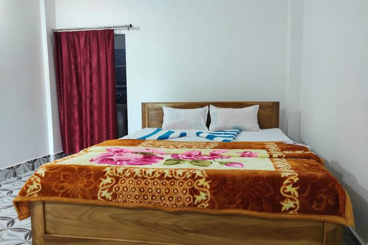 Room 13 of 21