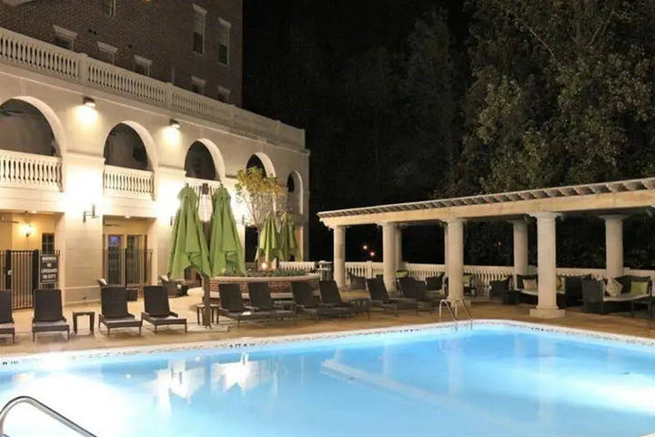 Pool 16 of 30