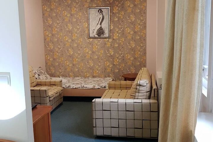 Room 23 of 30