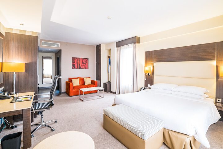 Room 8 of 31