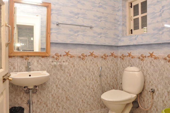 Room 75 of 122