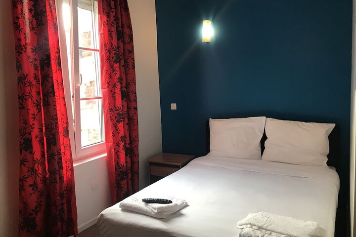 Room 11 of 158