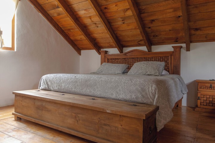 Room 10 of 193