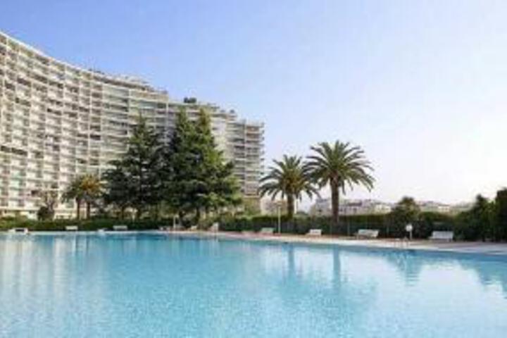 RESIDENCE LE SURCOUF