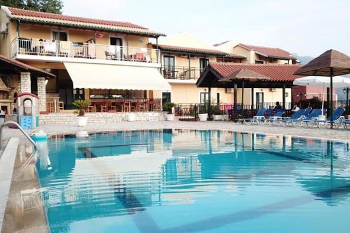 Pools & Facilities