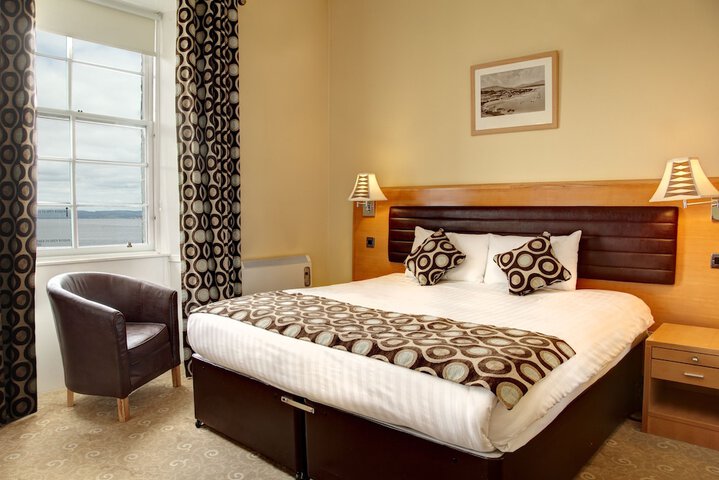 Room 5 of 35