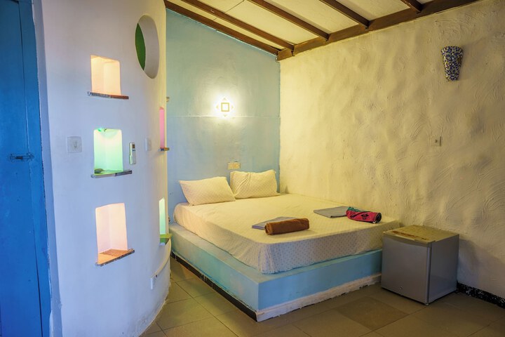 Room 2 of 7