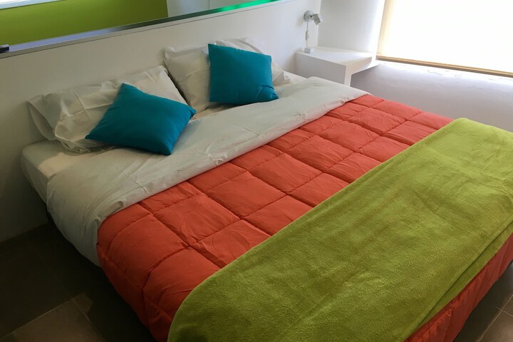 Room 2 of 55