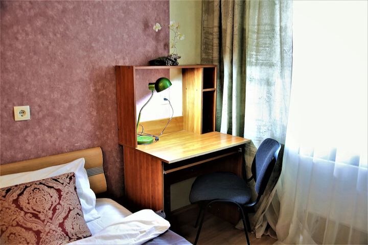 Room 16 of 16