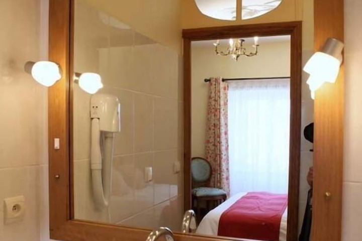 Room 21 of 51