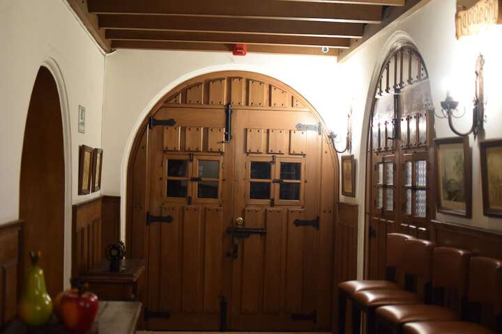 Hotel Interior 8 of 77