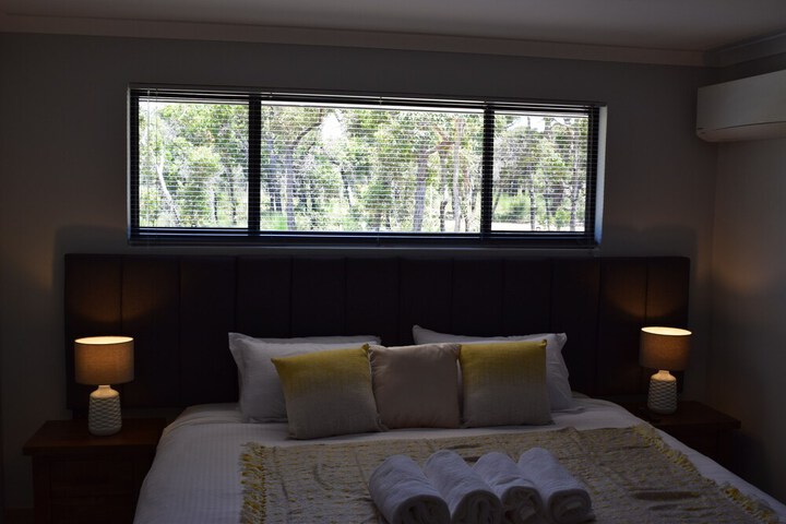 Room 9 of 40