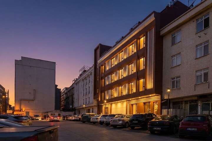 Hotel 71 of 74