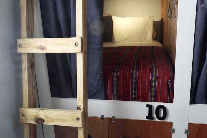 Room 6 of 53