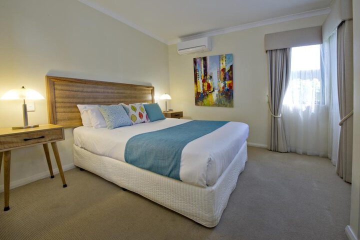 Room 5 of 54